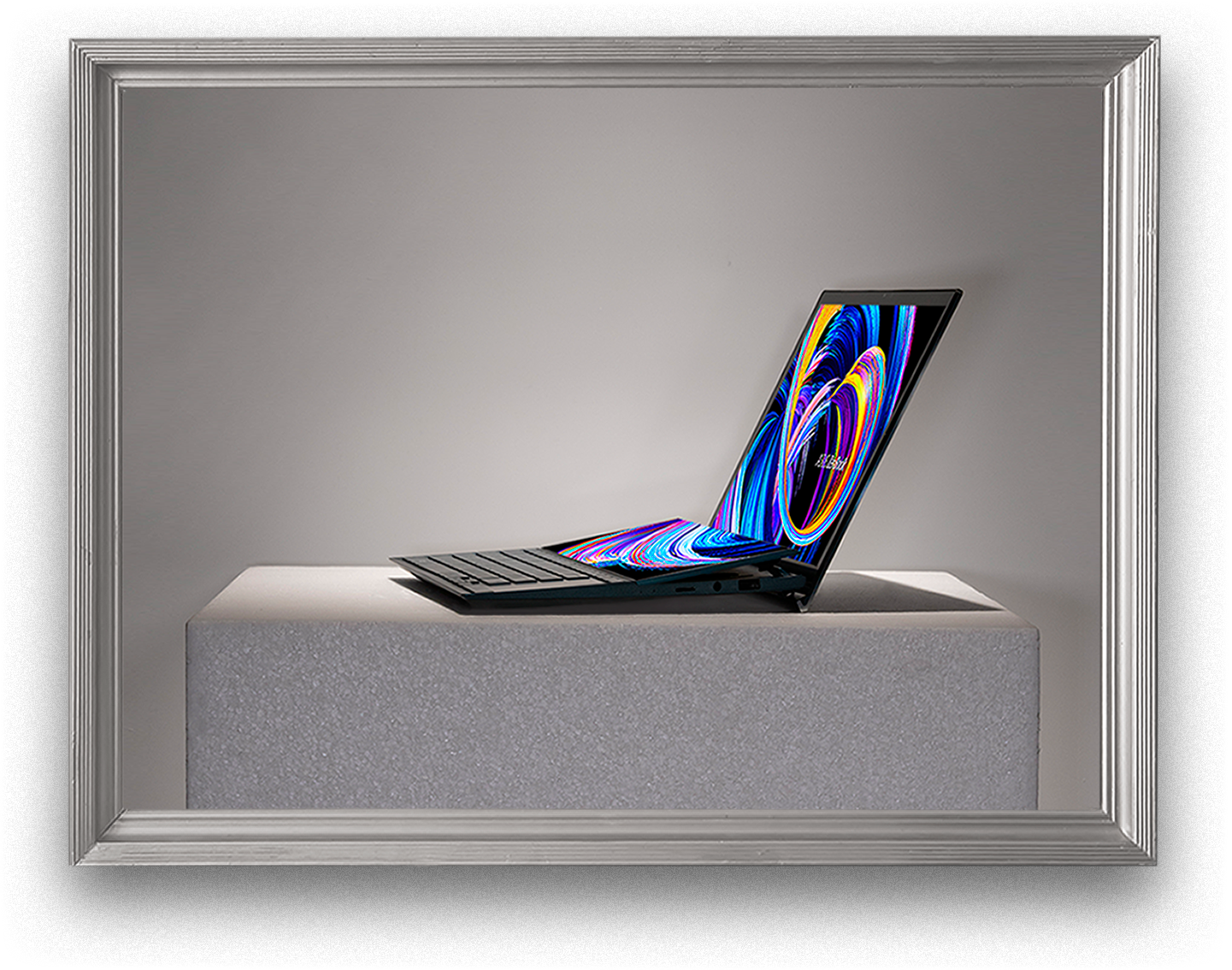 Zenbook Duo 14 с двумя экранами